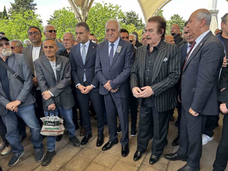 İLHAN ŞEŞEN SON YOLCULUĞUNA UĞURLANDI