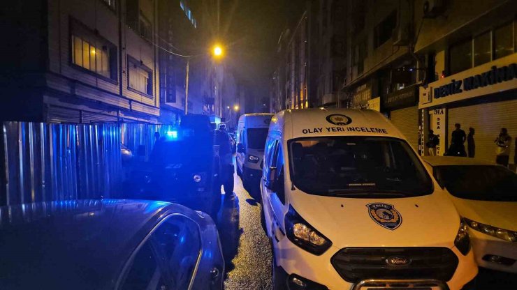 KAĞITHANE’DE EĞLENCE MEKANINA EL BOMBASI ATILDI: 7 YARALI