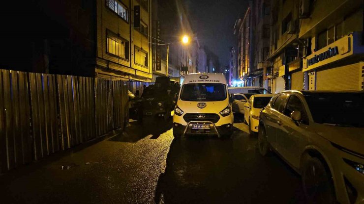 KAĞITHANE’DE EĞLENCE MEKANINA EL BOMBASI ATILDI: 7 YARALI