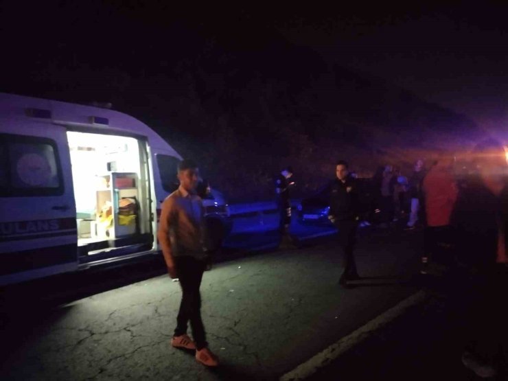 BEYKOZ’DA 5 ARAÇLI ZİNCİRLEME TRAFİK KAZASI: 7 YARALI