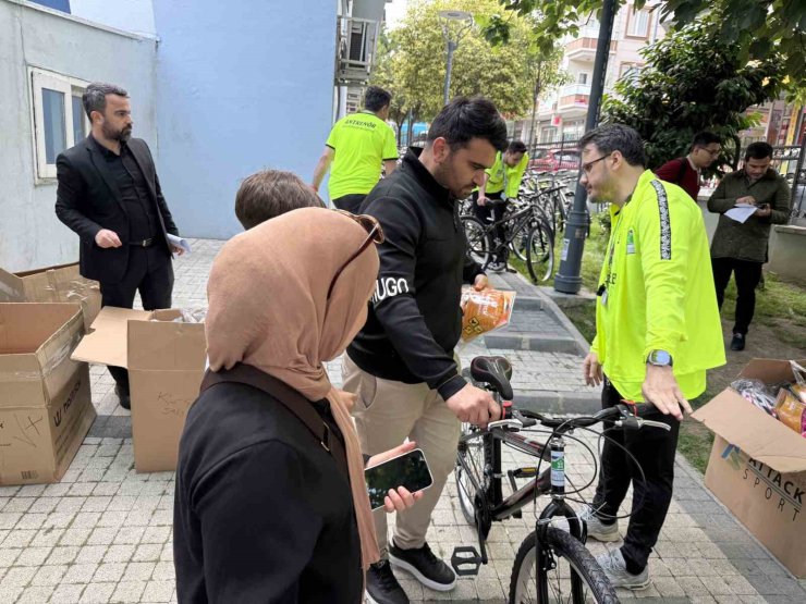 GÜNGÖREN’DE BİR İŞ YERİNDE LAZER KESİM MAKİNASI PATLADI, 4 İŞYERİ VE 2 ARAÇ HASAR GÖRDÜ