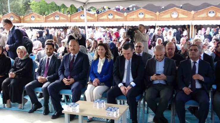 PENDİK HALK EĞİTİM MERKEZİ’NDEN GÖRKEMLİ YIL SONU SERGİSİ