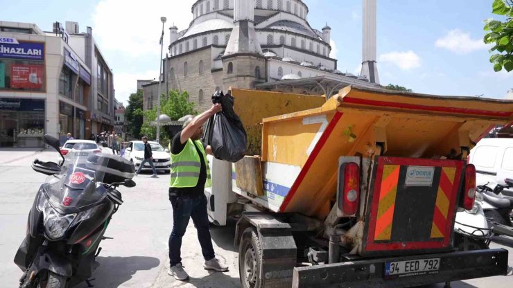 AYDA 1 TON KAHVE POSASINI GÜBRE OLARAK DEĞERLENDİRİYORLAR