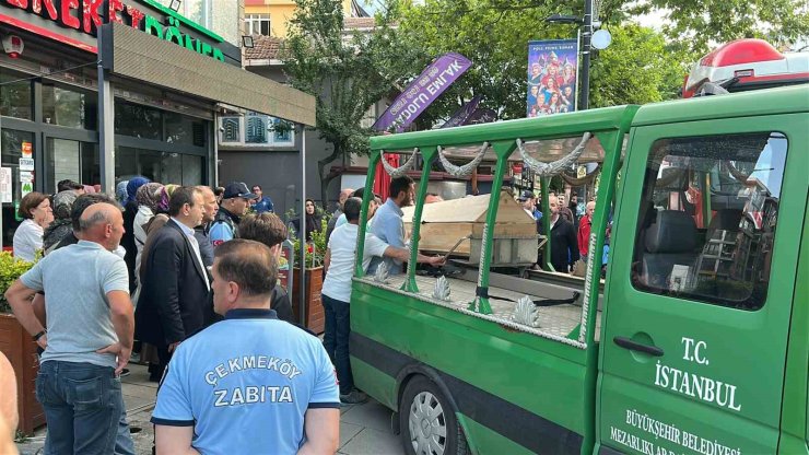 ÇEKMEKÖY’DE APARTMAN DAİRESİNDE YANGIN: YAŞLI KADIN HAYATINI KAYBETTİ