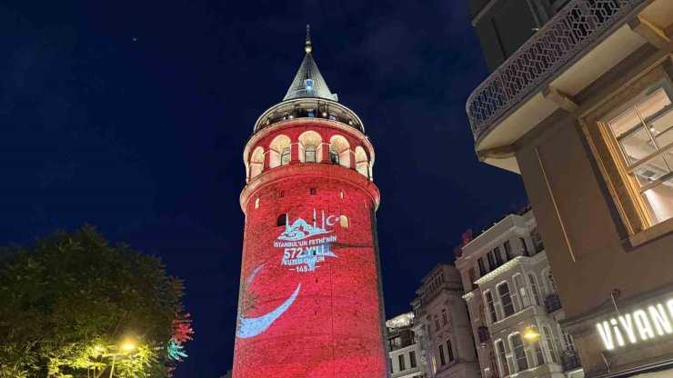 GALATA KULESİ’NDE İSTANBUL’UN FETHİNE ÖZEL IŞIK GÖSTERİSİ