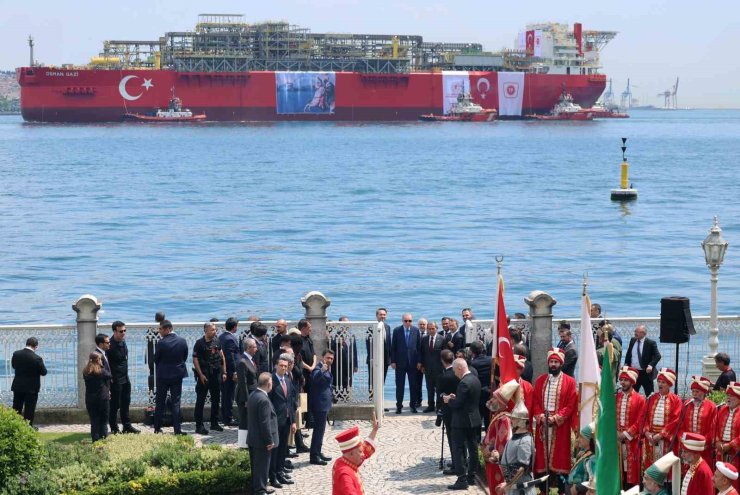CUMHURBAŞKANI ERDOĞAN ‘OSMAN GAZİ’ PLATFORMUNU DOLMABAHÇE’DEN UĞURLADI