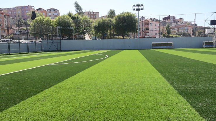 YENİSAHRA STADI YENİLENDİ, ATAŞEHİR’DE SPOR ALTYAPISI GÜÇLENDİ