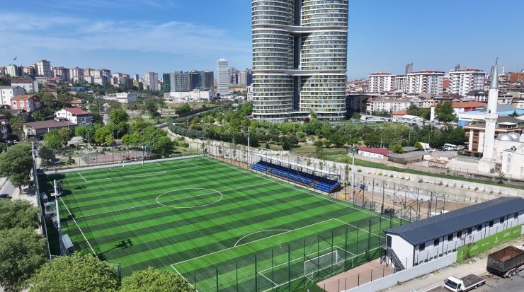 YENİSAHRA STADI YENİLENDİ, ATAŞEHİR’DE SPOR ALTYAPISI GÜÇLENDİ