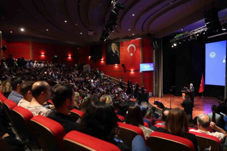 AİLE VE SOSYAL HİZMETLER BAKANI MAHİNUR ÖZDEMİR GÖKTAŞ, NÜFUS ARTIŞ HIZINA DİKKAT ÇEKTİ