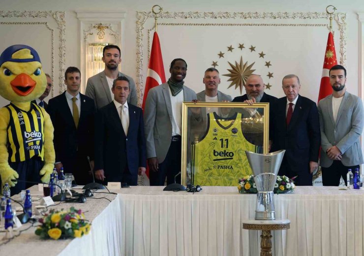 CUMHURBAŞKANI ERDOĞAN, FENERBAHÇE HEYETİNİ KABUL ETTİ