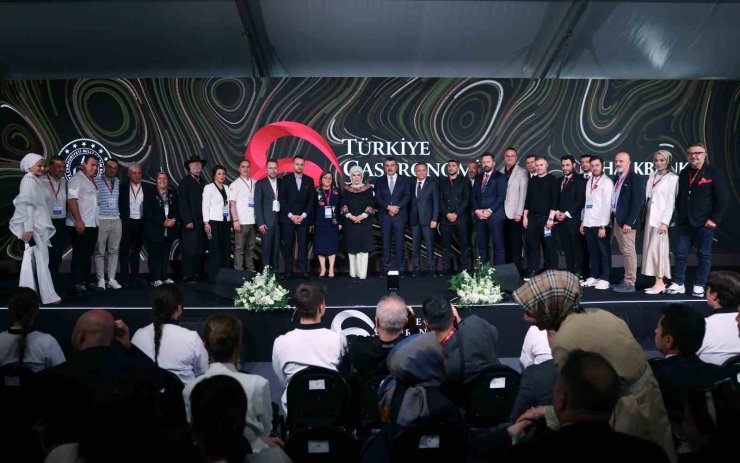 EMİNE ERDOĞAN, TÜRKİYE GASTRONOMİ LİSELERİ TANITIM PROGRAMI’NA KATILDI