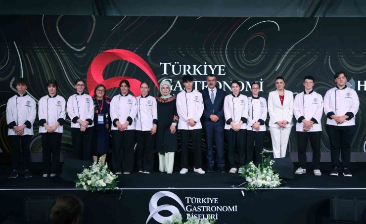 EMİNE ERDOĞAN, TÜRKİYE GASTRONOMİ LİSELERİ TANITIM PROGRAMI’NA KATILDI
