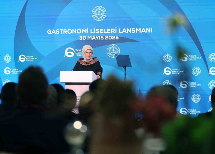 EMİNE ERDOĞAN, TÜRKİYE GASTRONOMİ LİSELERİ TANITIM PROGRAMI’NA KATILDI