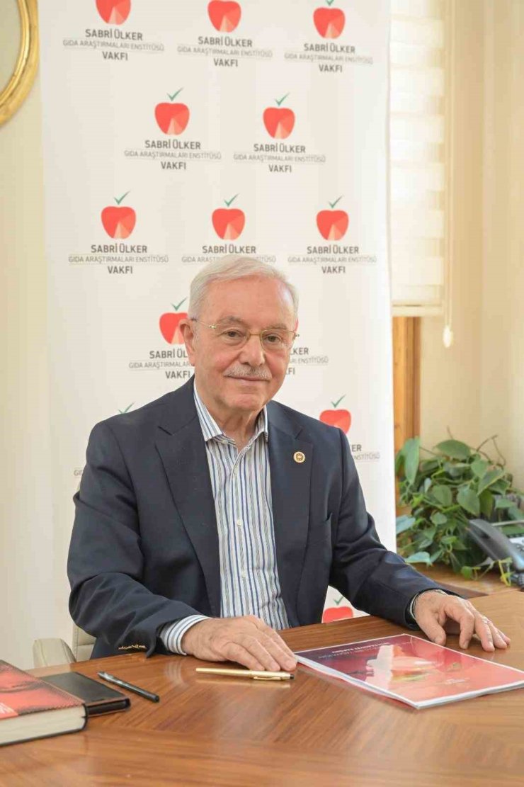 SABRİ ÜLKER VAKFI’NDAN "SEVİMLİ VE DENGELİ TABAKLAR"A ÖDÜL
