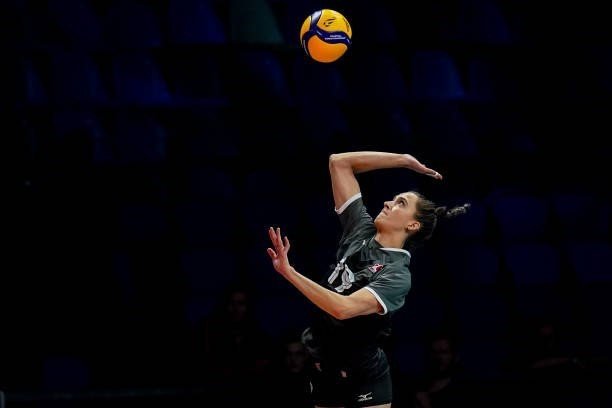 EMİLY MAGLİO, ECZACIBAŞI DYNAVİT’TE