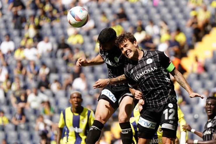 TRENDYOL SÜPER LİG: FENERBAHÇE: 0 - KONYASPOR: 1 (İLK YARI)