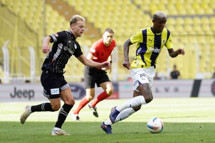TRENDYOL SÜPER LİG: FENERBAHÇE: 0 - KONYASPOR: 1 (İLK YARI)