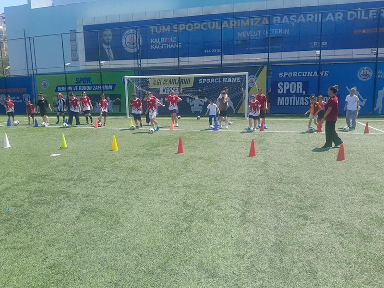ehxahk2vIc8agb7tc5ynz6xn.jpg